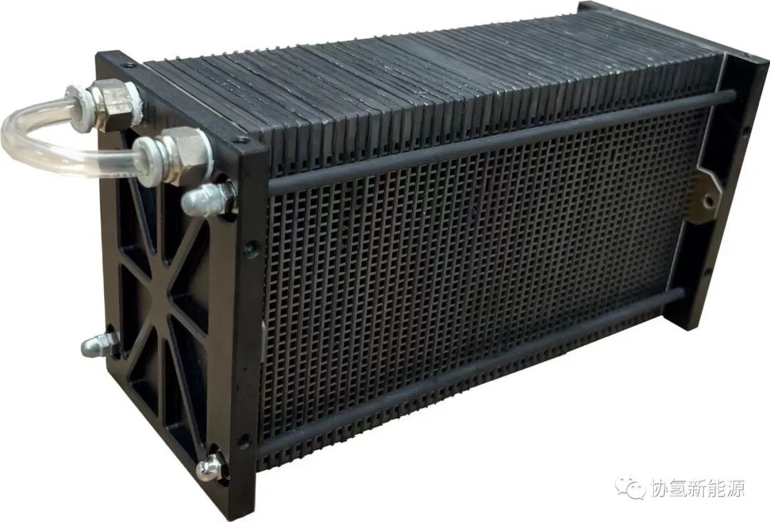 協(xié)氫新能源700W高性能氫燃料電池研發(fā)成功